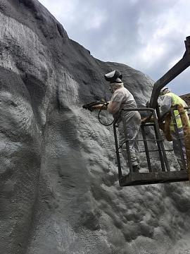 Уральская горно-металлургическая компания